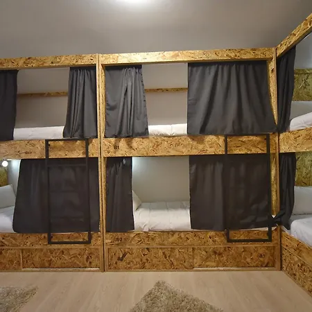 Auberge de jeunesse S&s *