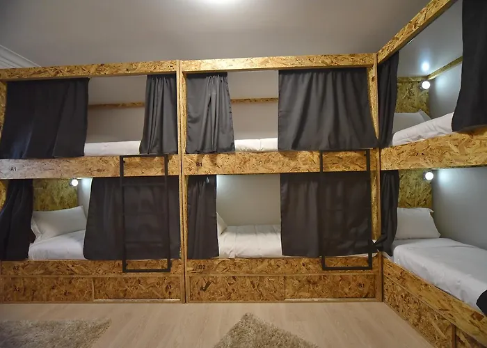 بيت شباب S&s *